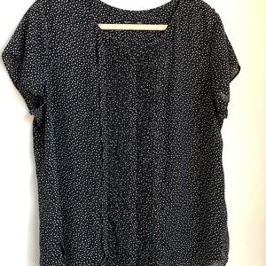 Banana Republic size XL swing short sleeve shirt.